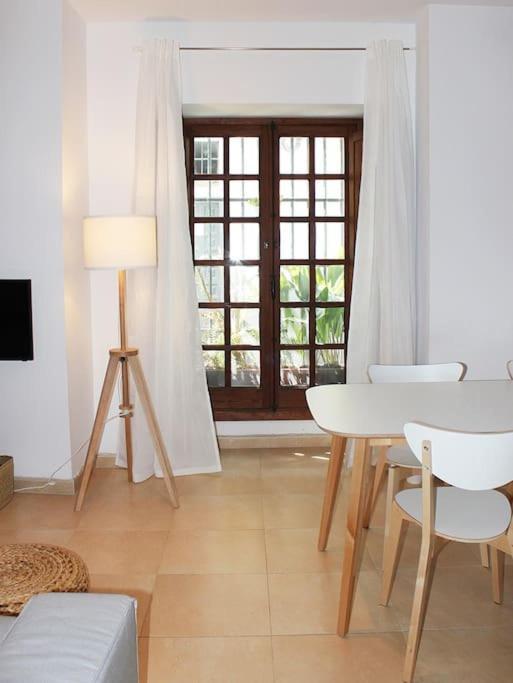 Fancy Apartment In A Historic House, Chiclana City Center By C. Dreams Chiclana de la Frontera Exteriör bild